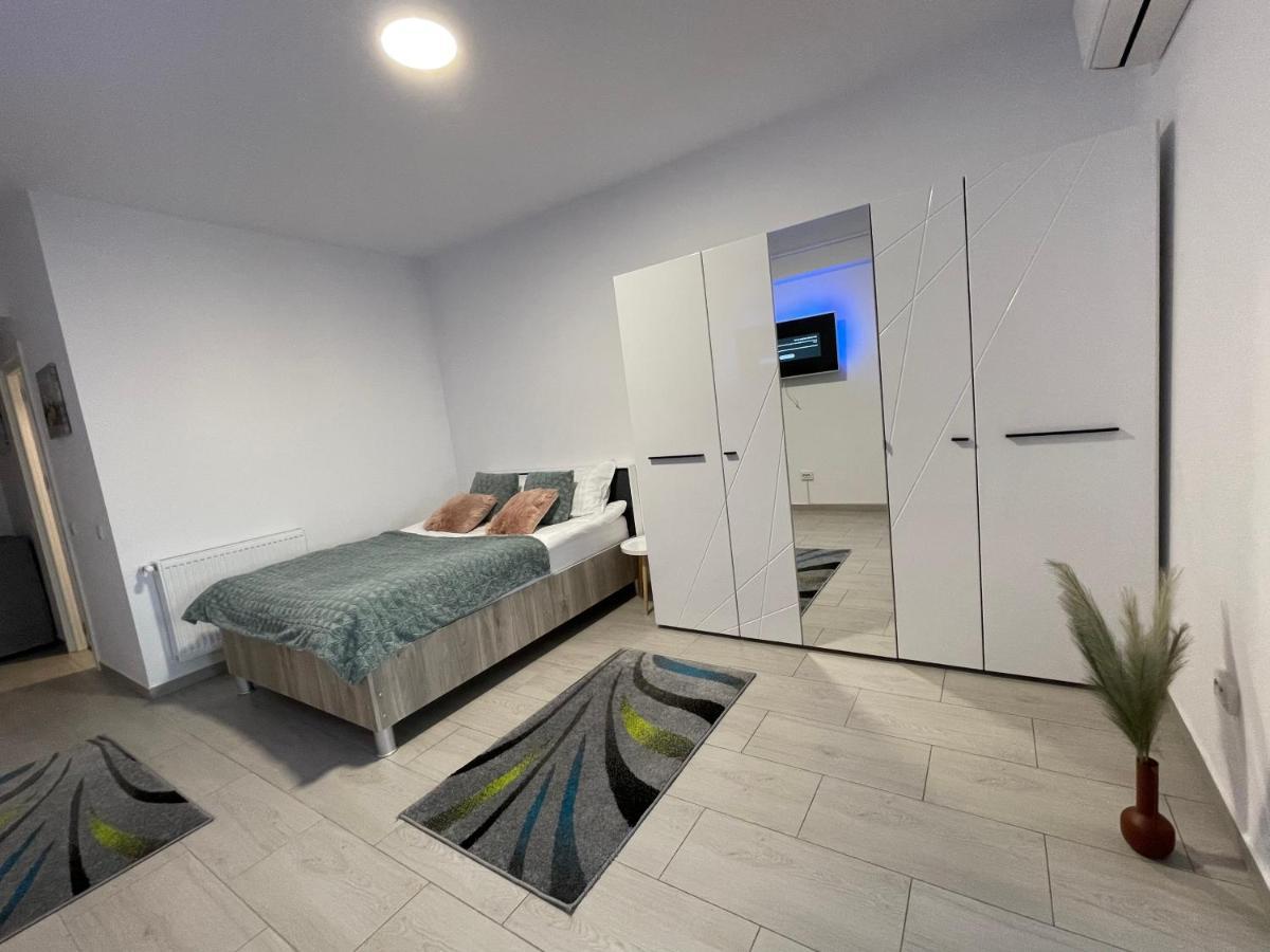 Studio Apartment Palas Mall Iasi Extérieur photo